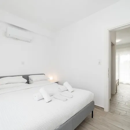 Danai & Palm Residential Complexes * Ofrínion