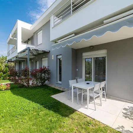 Danai & Palm Residential Complexes Ofrínion