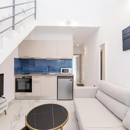 Danai Residential Complex Апартаменты Офринио