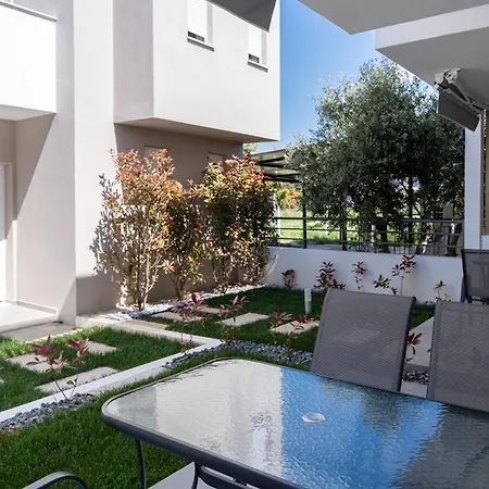 Danai & Palm Residential Complexes Ofrínion