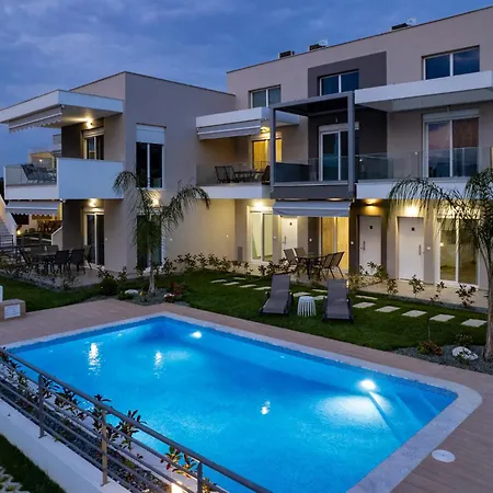 Danai Residential Complex Апартаменты Офринио