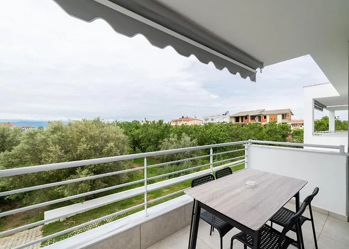 Danai & Palm Residential Complexes Ofrínion