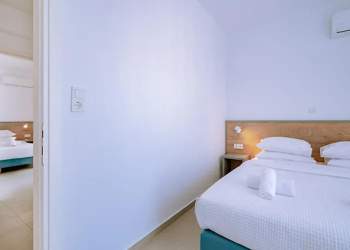 Danai & Palm Residential Complexes * Ofrínion