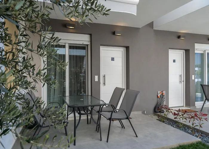 Danai & Palm Residential Complexes Ofrínion